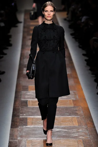 Look 32